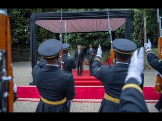 President Kagame receives Prime Minister of Singapore on his maiden official visit