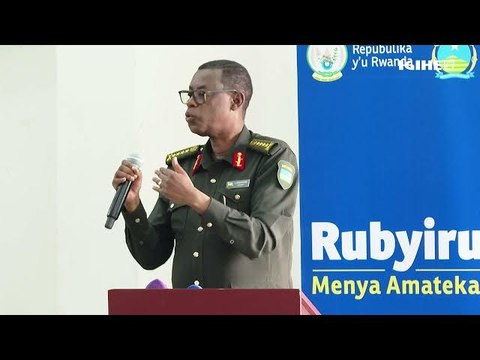 Ibanga ryatumye Inkotanyi zitsinda,uko Kagame yavuye muri Amerika:Gen Kabarebe yaganirije urubyiruko