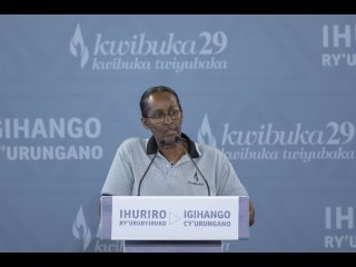 Madamu Jeannette Kagame yibukije urubyiruko kwibona nk’abanyamigabane mu mushinga wo kubaka igihugu