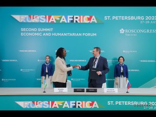 U Rwanda n’u Burusiya byasinye amasezerano mu burezi; abiga iby'ingufu za Nikeleyeri bariyongereye