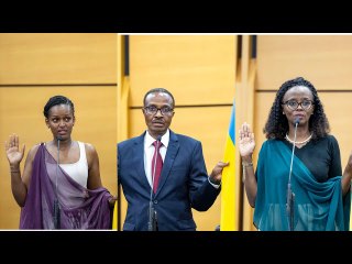 Descargar video: Perezida Kagame yavuze impamvu muri Guverinoma hongewemo amaraso mashya