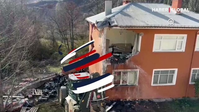 Yok böyle kaza! Kontrolden çıkan kamyon metrelerce uçup ikinci kattaki daireye girdi