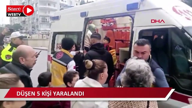 Metro istasyonunda yürüyen merdiven ters yönde hareket etti, düşen 5 kişi yaralandı