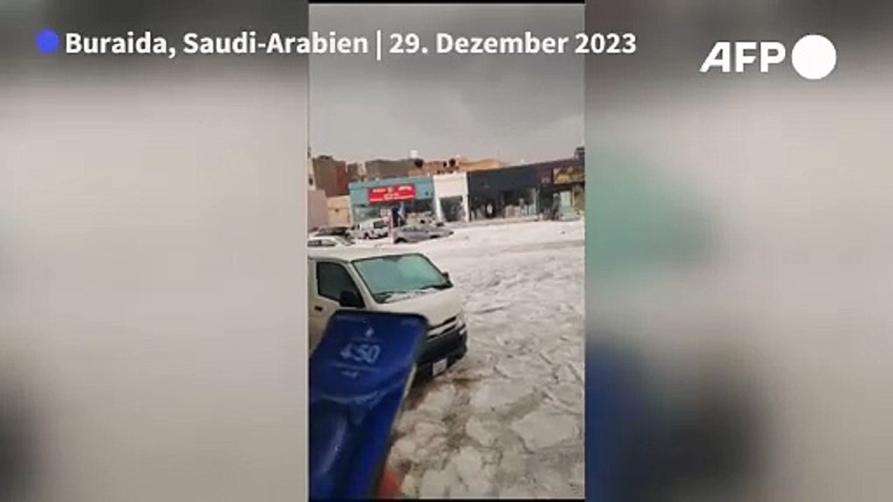 Hagelsturm sorgt für Verkehrschaos in Saudi-Arabien