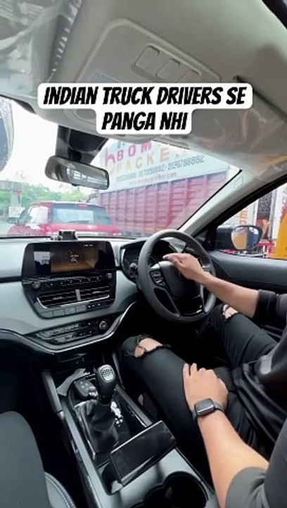 Indian truck driver se panga nahi horn match funny video