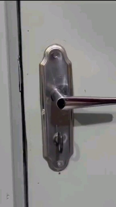 ضعي قشر الليمون على باب منزلك