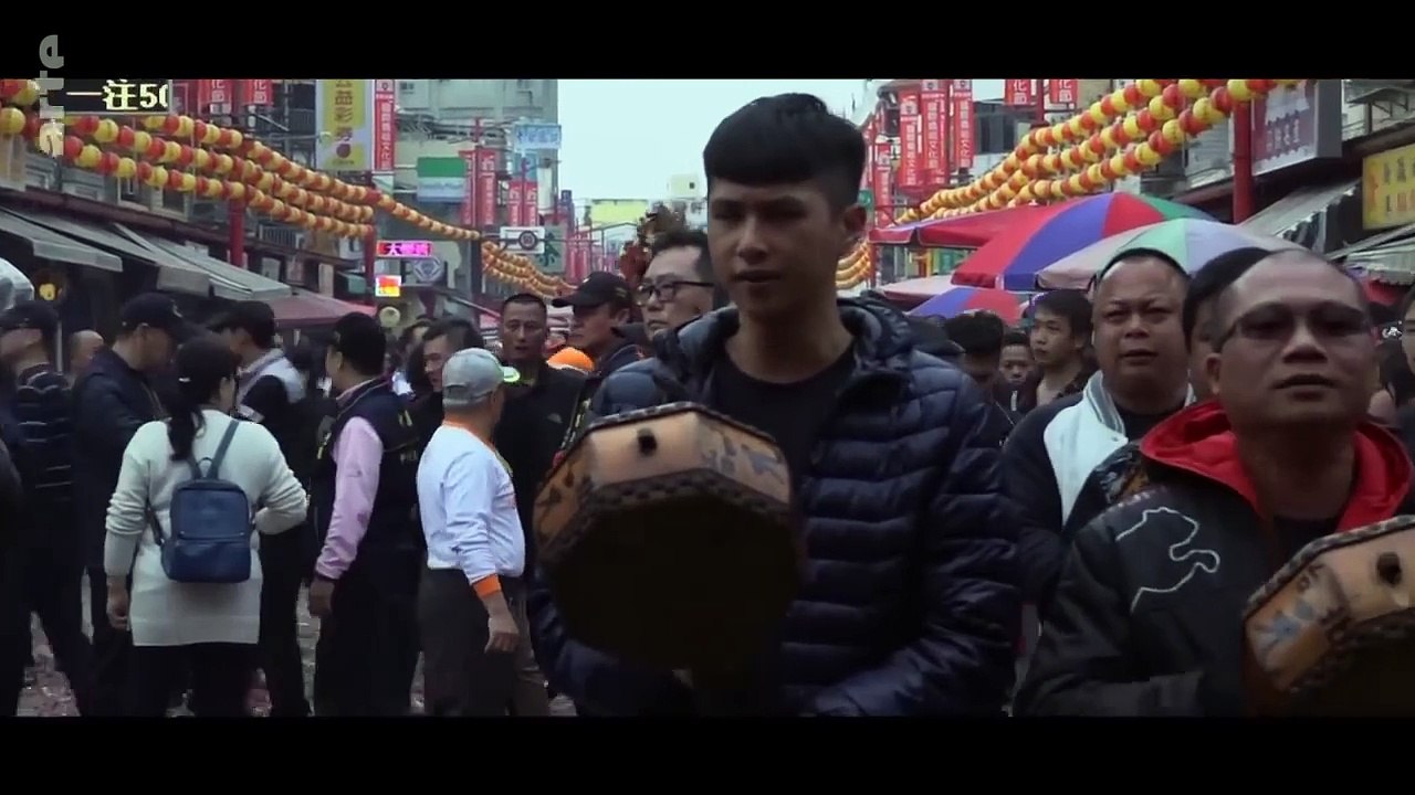 Au service de l'empire rouge _ Triades - La mafia chinoise à la conquête du mond