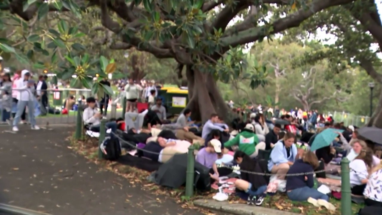 Thousands pack Sydney Harbour ahead of iconic New Year’s Eve fireworks