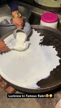 Bang Bang Pie has served #Chicago for eight years, crafting each #pie as a labor of love. #foodie#foodie #Chicago #pie #foodlovers