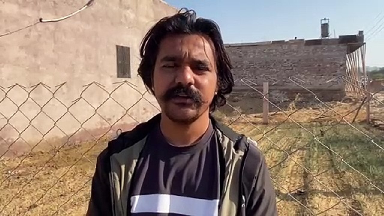 रेगिस्तान में कमरे को बना दिया कश्मीर, खिला दिए केसर के फूल