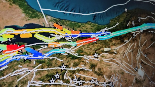 7 ve üzeri büyüklükte deprem üretecek 4 fay tespit edildi