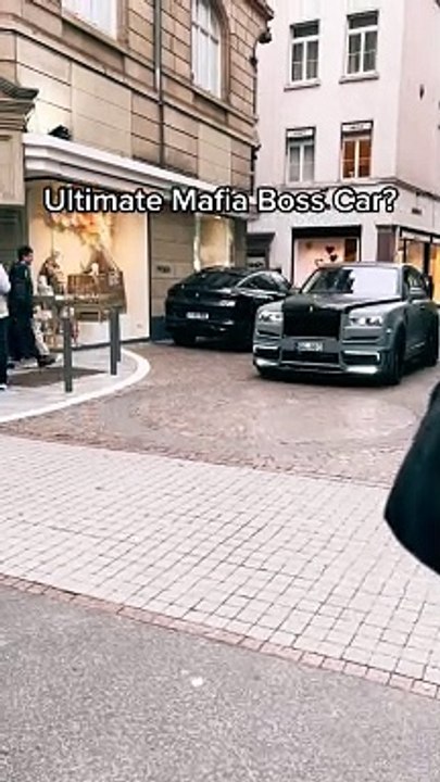 Opinions about this tuning #RollsRoyce #Cullinan #Mansory #Carspotting #Carvideos #Luxury #Rich #Expensive #Flex #Frankfurt #FFM #Goethestraße