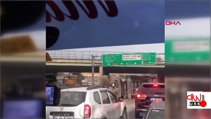 Basın Ekspres Yolu'nda iki kamyon devrildi