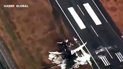 Japonya'da küle dönen yolcu uçağının enkazı havadan görüntülendi
