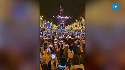 “Anı yaşama” kaygısı sosyal medyayı ikiye böldü