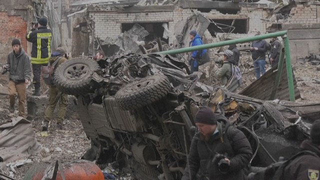 Ukraine : dévastation à Kharkiv après des frappes russes meurtrières