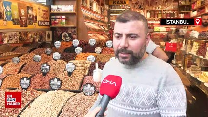 Eminönü'nde yılbaşı alışverişi yoğunluğu