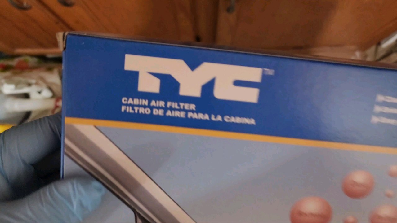 car maintenance, HYUNDAI TUCSON AIR FILTER CHANGE,TYC FILTER