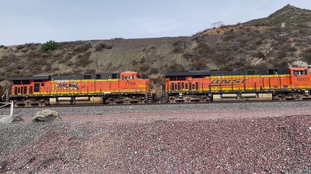 BNSF 6903 Leads Eastbound Monster Stack Train Passes Through Blue Cut CA