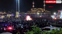 İstanbul'da Taksim Meydanı'nda Yeni Yıl Coşkusu
