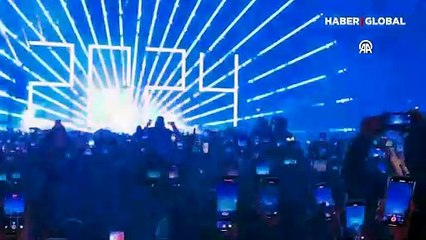 Hollanda'da yeni yıl kutlamalarında havai fişekten ölüm