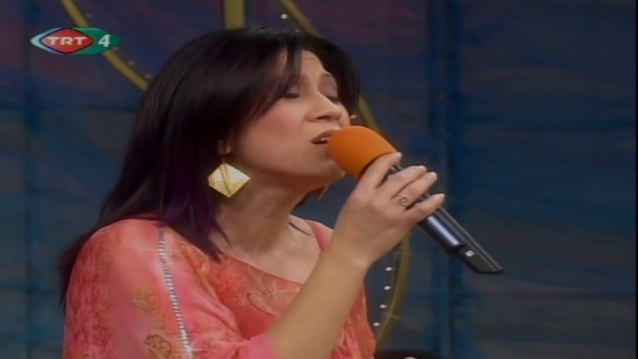 Özlem Karaağaç / Güneşin battığı yerde