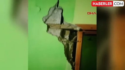 Hakkari'de deprem sonrası 28 evde çatlaklar tespit edildi