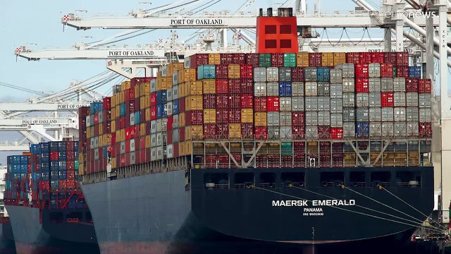 Η Maersk σταματά προσωρινά τη διέλευση από την Ερυθρά Θάλασσα