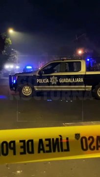 #Preliminar Recién comenzaba el año y Guadalajara ya se había teñido de rojo, en calles de la colonia Infonavit Cuauhtémoc, un joven fue asesinado tras participar en una riña #GuardiaNocturna