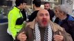 Filistin’e destek yürüyüşünde 'hilafet bayrağı' açan kişiye yumruk attı