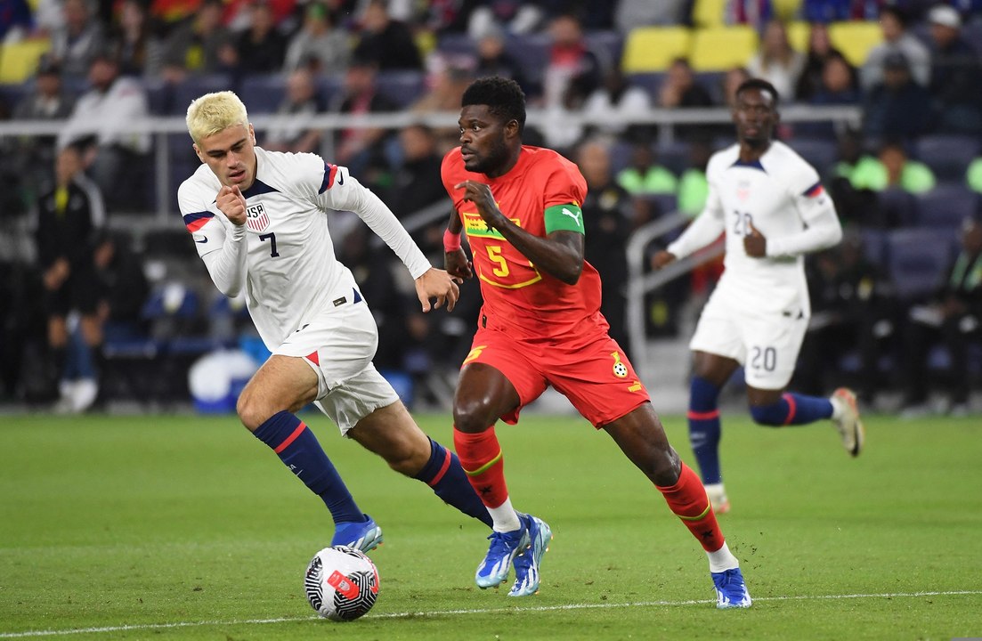 AR 01 GHANA TEAM OOV