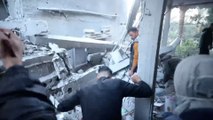 شاهد.. جهود البحث والإنقاذ عقب قصف إسرائيلي في دير البلح