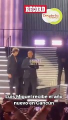 Luis Miguel RECIBE EL 2024 en CANCÚN