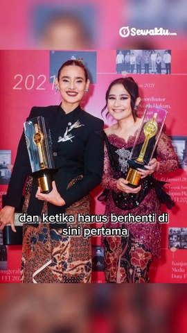 dua artis yang berhasil memerankan tokoh utama di film gadis kretek dan ketika harus berhenti disini