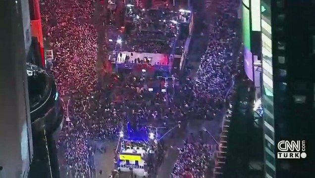 Güney Amerika ülkeleri ve ABD yeni yıla havai fişek gösterileriyle girdi