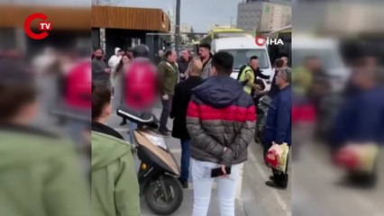 Kameralara yansıdı... Halk otobüsü ile motosiklet sürücüsü arasında yumruklu kavga!