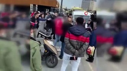 Bursa’da halk otobüsü ile motosiklet sürücüsünün yumruklu kavgası kamerada