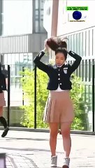 The way he looks at her  #shorts #kdrama #theheirs #leeminho #parkshinhye #kimwoobin #jealousy