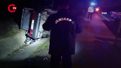 TIR'a çarpan otomobil şarampole devrildi 2 ağır yaralı