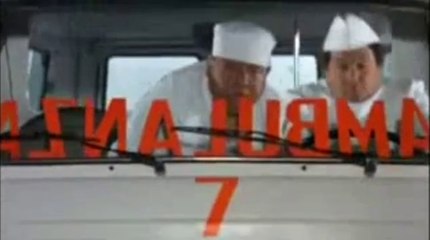 Le Comiche 2 "Ambulanzieri" Renato Pozzetto e Paolo Villaggio