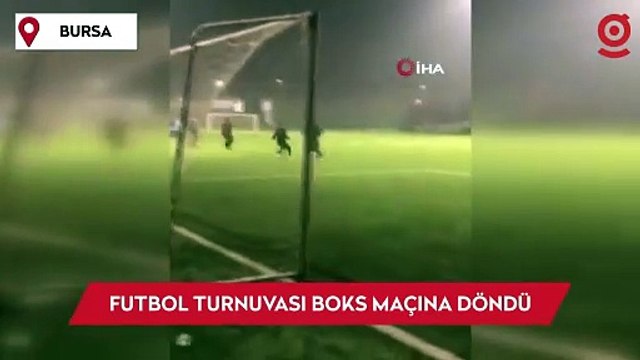 Futbol turnuvası boks maçına döndü...Tekme ve yumruklar havada böyle uçuştu