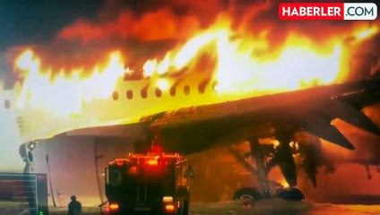 Japonya'yı ayağa kaldıran görüntü! 400 yolcunun bulunduğu uçak bir anda alev aldı