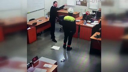 'Yemek ve ulaşım hakkını kesen' patron bu kez işçinin suratına kağıt fırlattı