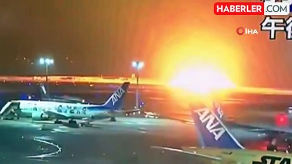 Derslerde okutulması gereken operasyon! Alev alev yanan uçaktaki 379 kişiyi tahliye ettiler