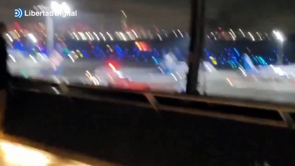 Una colisión provoca el incendio de un avión en Tokio