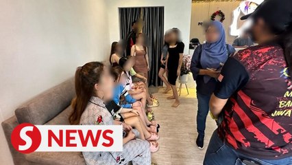 Tải video: Immigration dept raids two massage centres in JB, detain nine Vietnamese women