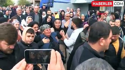 Adana'da Yangında Hayatını Kaybeden Aile Toprağa Verildi