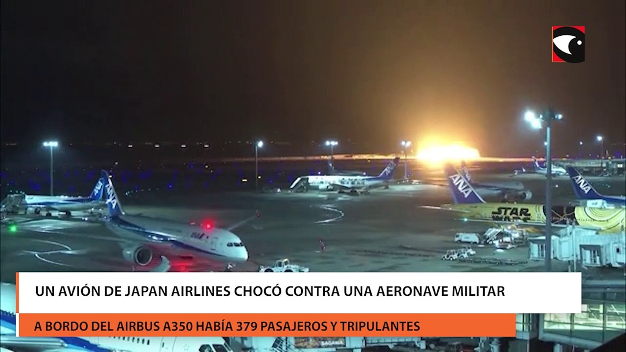 Un avión de Japan Airlines chocó contra una aeronave militar