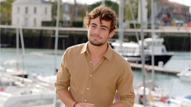 VOICI : J'espère que c'est une perruque : Clément Rémiens méconnaissable pour son grand retour, les internautes mitigés