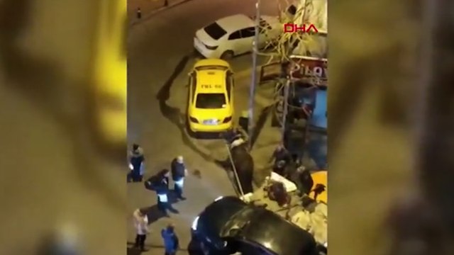 Güngören'de at arabalı hırsızlık şüphelilerini yakalayıp polise teslim etti